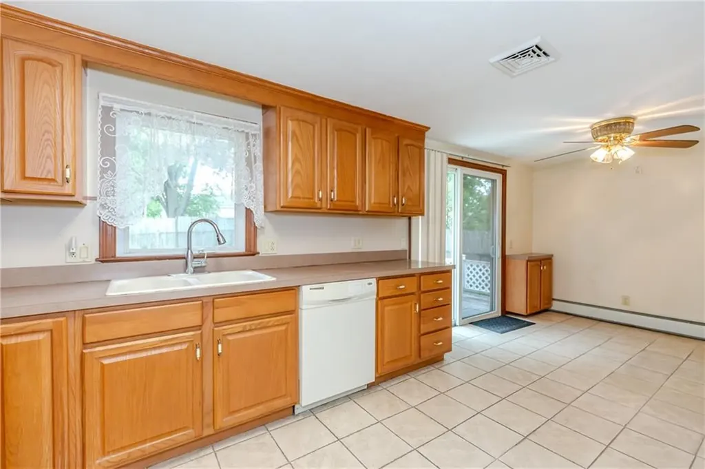 1 Laurie Avenue Coventry RI 02816