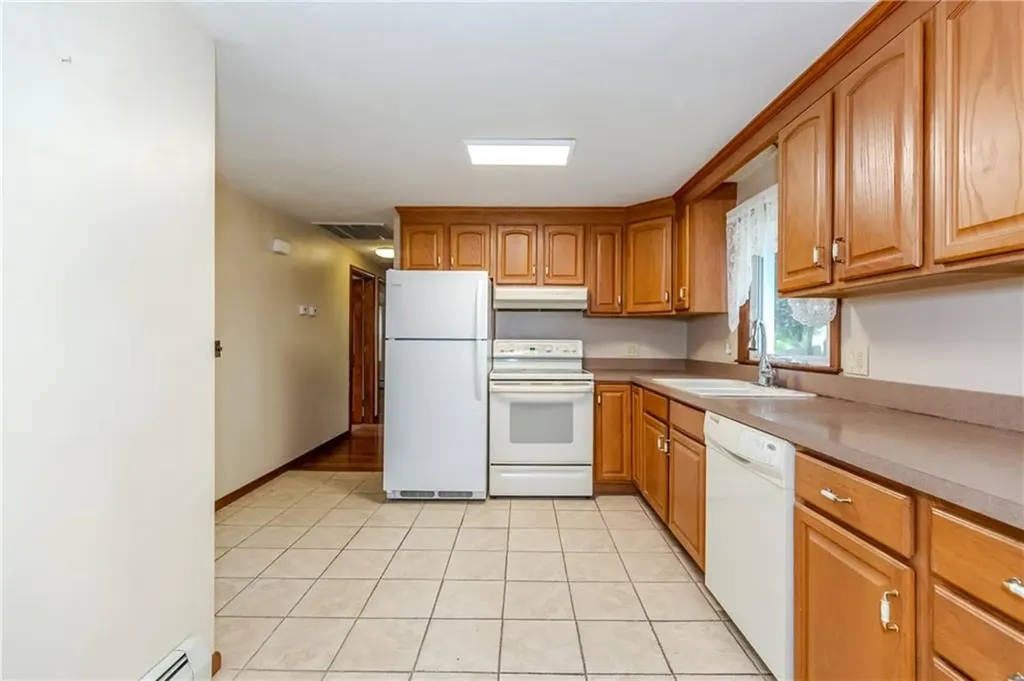 1 Laurie Avenue Coventry RI 02816