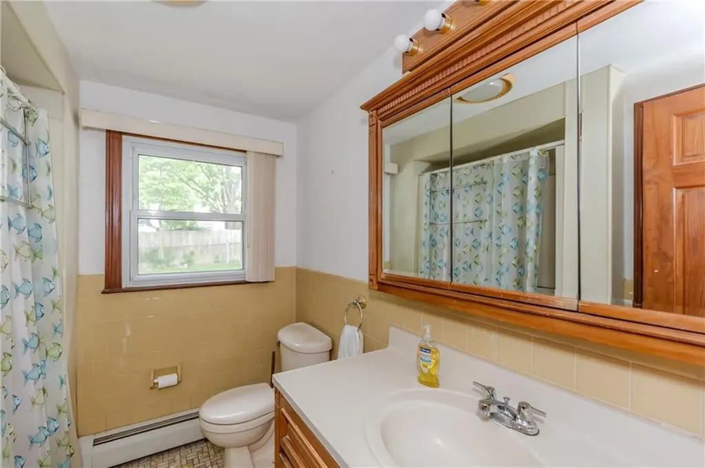 1 Laurie Avenue Coventry RI 02816