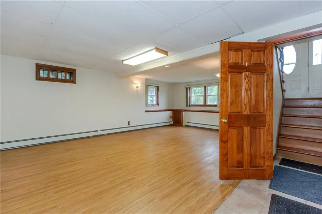 1 Laurie Avenue Coventry RI 02816