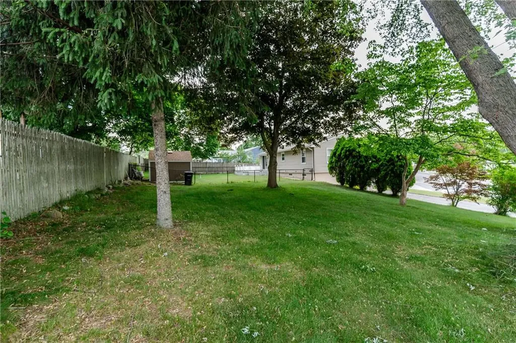 1 Laurie Avenue Coventry RI 02816