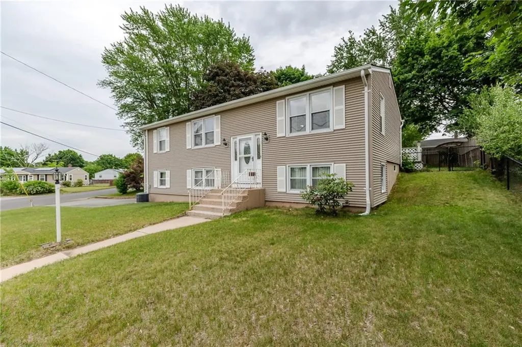 1 Laurie Avenue Coventry RI 02816