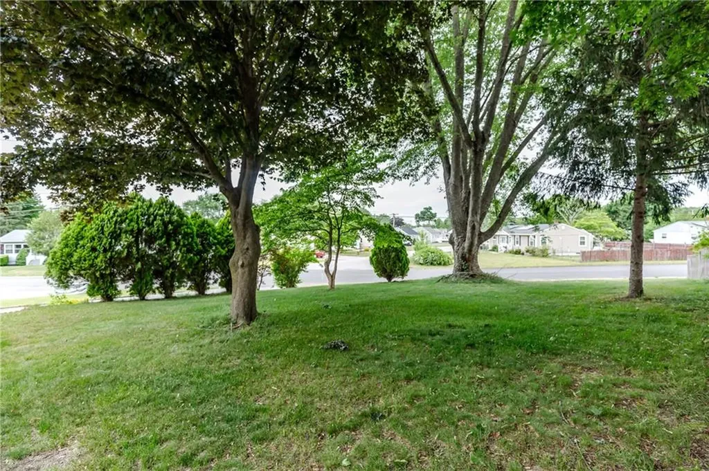 1 Laurie Avenue Coventry RI 02816