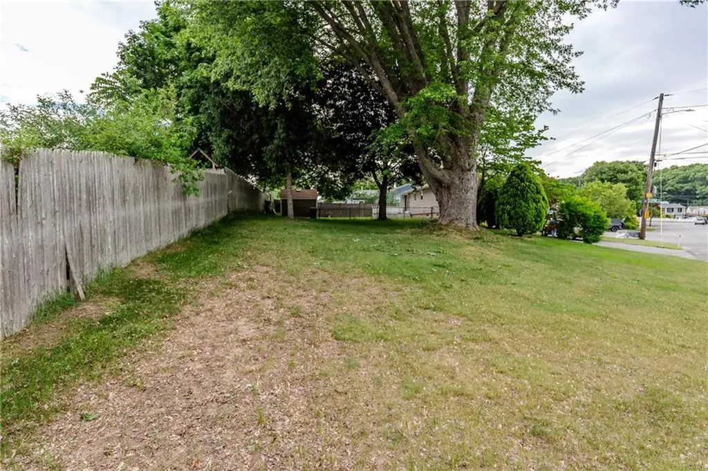 1 Laurie Avenue Coventry RI 02816
