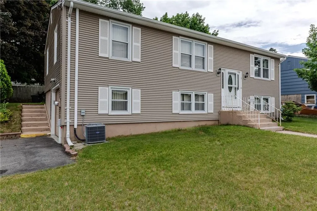 1 Laurie Avenue Coventry RI 02816