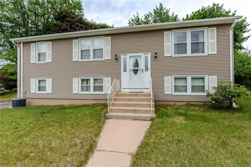 1 Laurie Avenue Coventry RI 02816