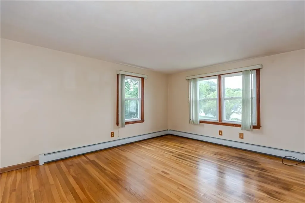 1 Laurie Avenue Coventry RI 02816