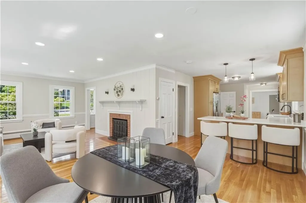 3 Sundale Road Cranston RI 02921