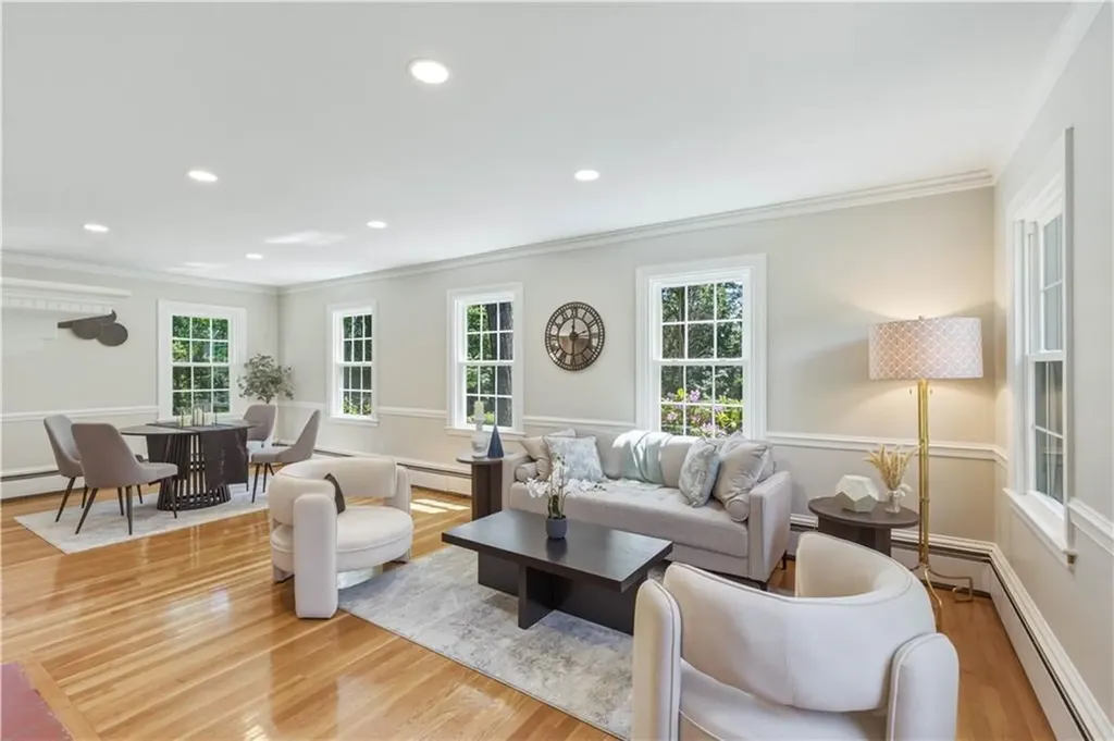 3 Sundale Road Cranston RI 02921