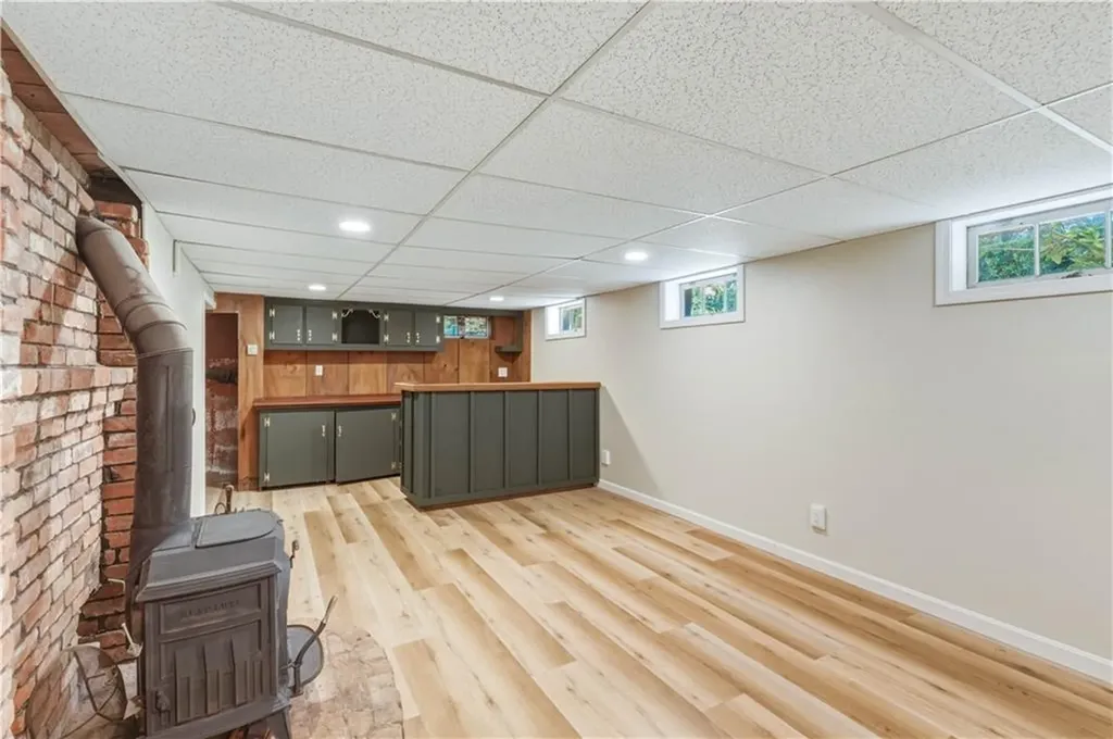 3 Sundale Road Cranston RI 02921