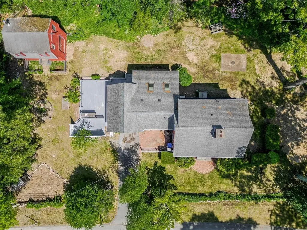 3 Sundale Road Cranston RI 02921