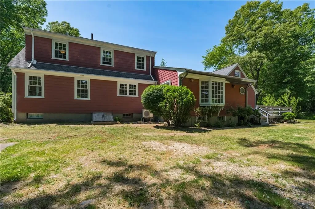 3 Sundale Road Cranston RI 02921
