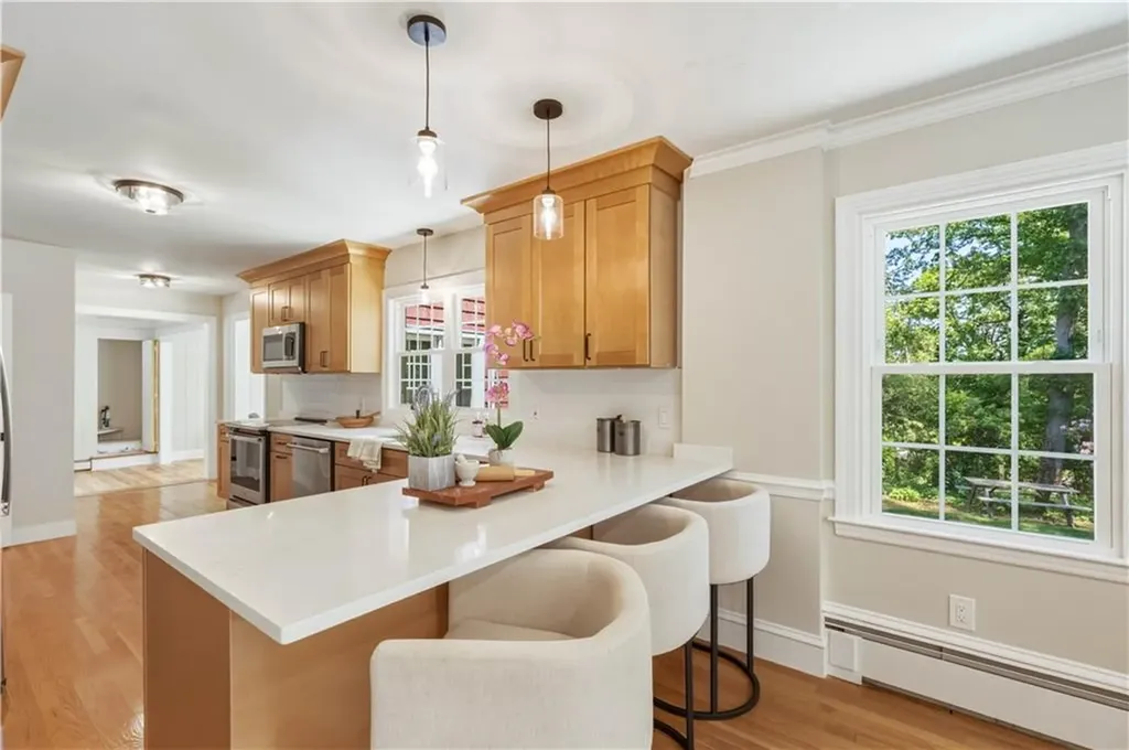 3 Sundale Road Cranston RI 02921