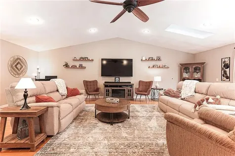 180 Mesa Drive North Kingstown RI 02852