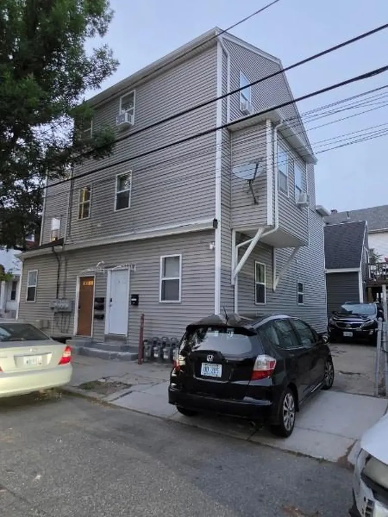 66 Penn Street Providence RI 02909