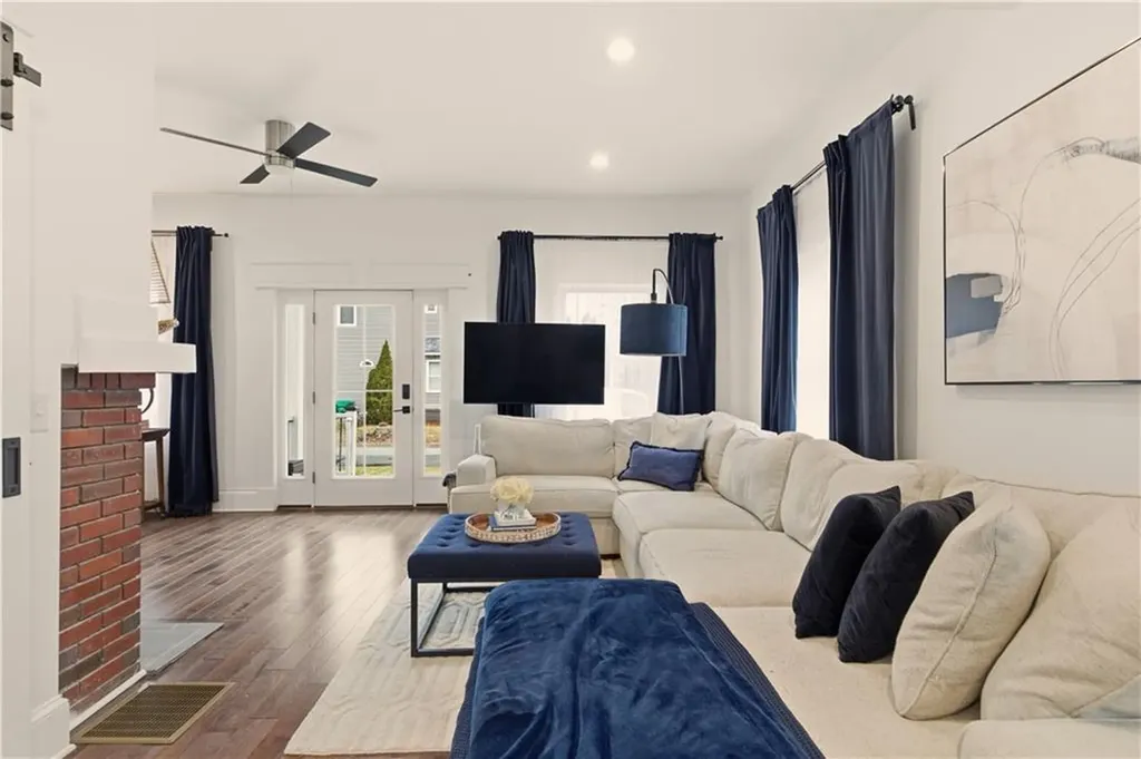 269 Bellman Avenue Warwick RI 02889