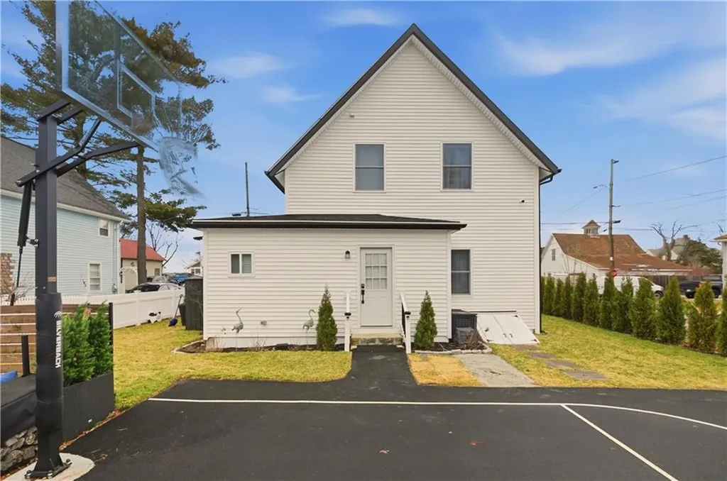 269 Bellman Avenue Warwick RI 02889