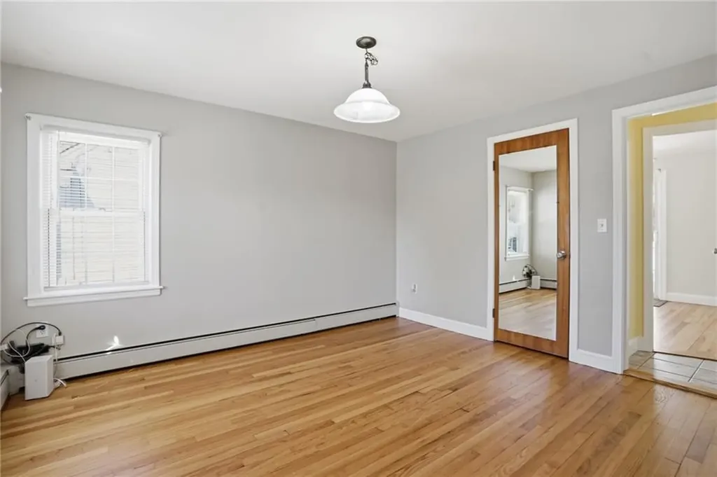 108 Hilton Avenue East Providence RI 02915