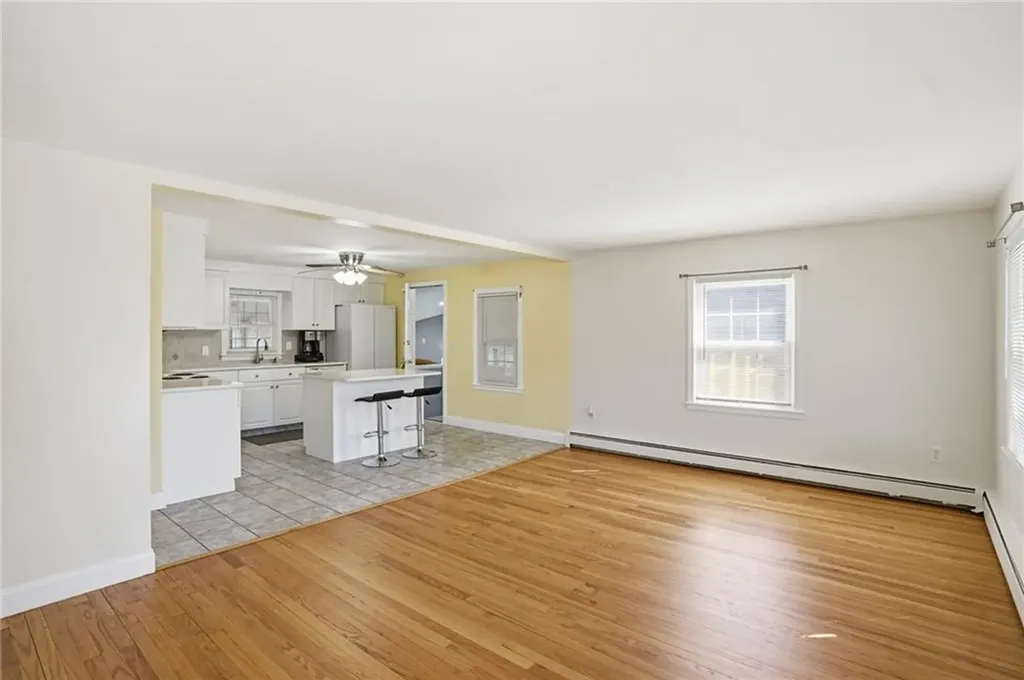 108 Hilton Avenue East Providence RI 02915