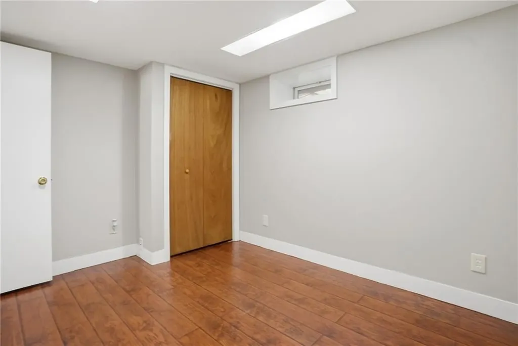 108 Hilton Avenue East Providence RI 02915