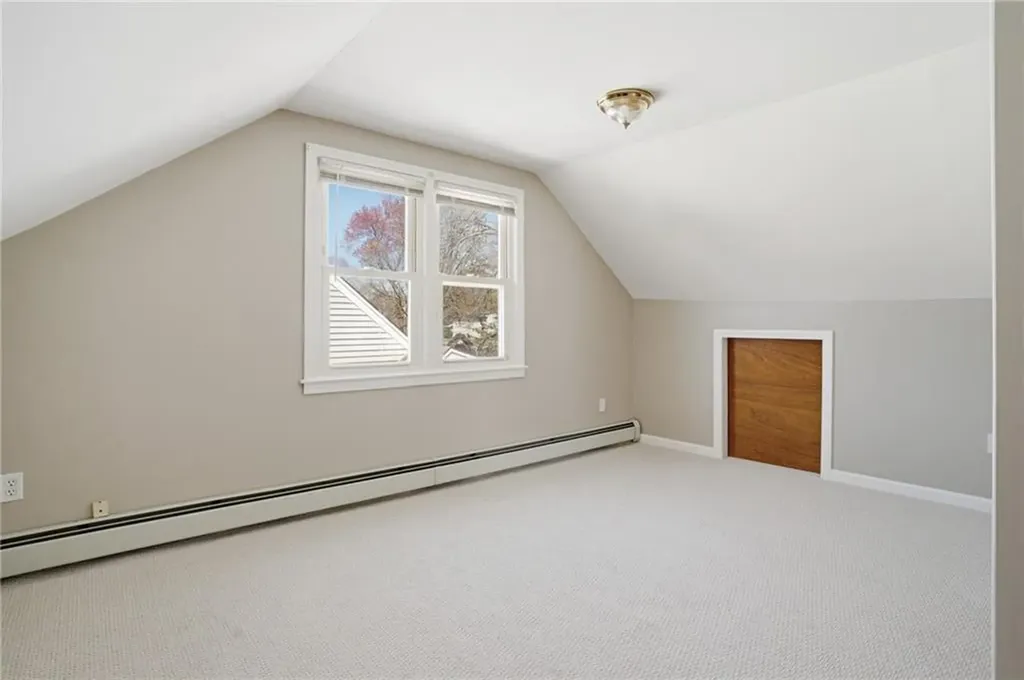 108 Hilton Avenue East Providence RI 02915