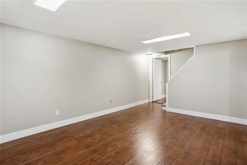 108 Hilton Avenue East Providence RI 02915