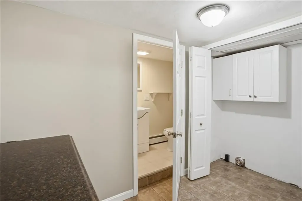 108 Hilton Avenue East Providence RI 02915