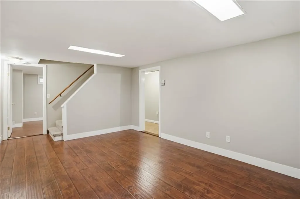 108 Hilton Avenue East Providence RI 02915