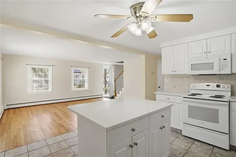 108 Hilton Avenue East Providence RI 02915