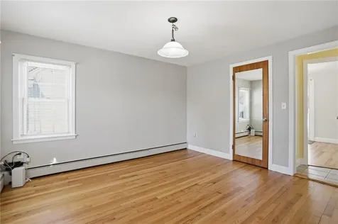 108 Hilton Avenue East Providence RI 02915