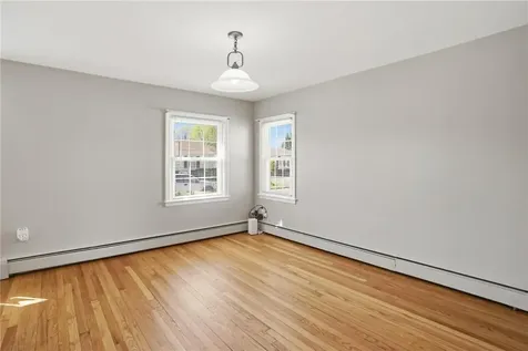 108 Hilton Avenue East Providence RI 02915