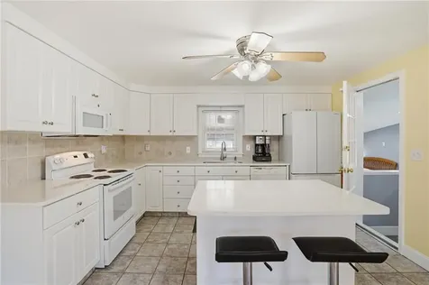108 Hilton Avenue East Providence RI 02915