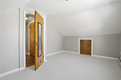 108 Hilton Avenue East Providence RI 02915