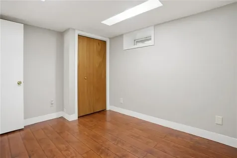 108 Hilton Avenue East Providence RI 02915