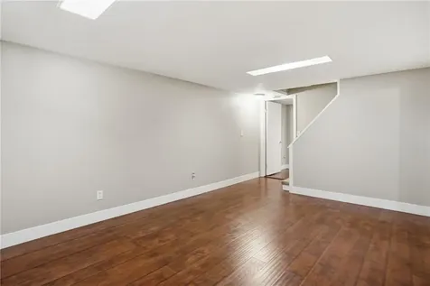 108 Hilton Avenue East Providence RI 02915