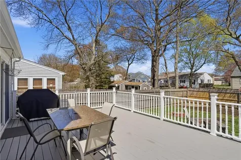 108 Hilton Avenue East Providence RI 02915