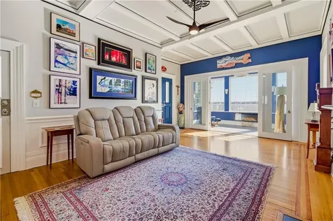 249 Hope Street Bristol RI 02809