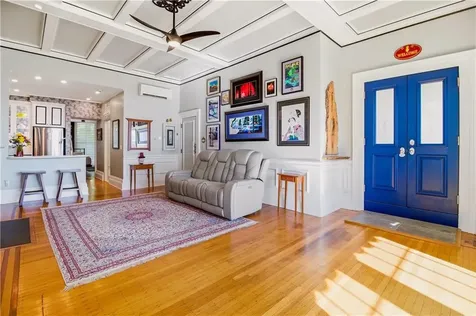 249 Hope Street Bristol RI 02809