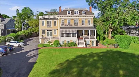 249 Hope Street Bristol RI 02809