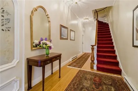 249 Hope Street Bristol RI 02809