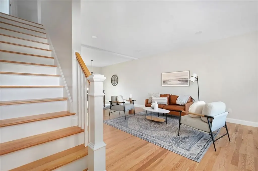 218 Second Street East Providence RI 02914