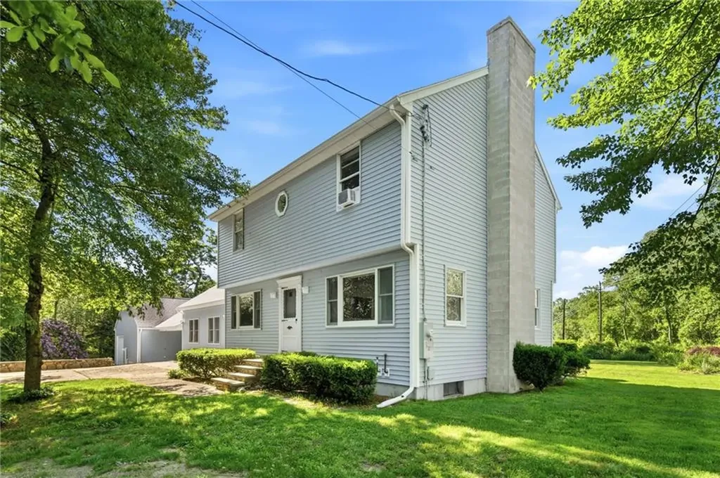 655 Saugatucket Road South Kingstown RI 02879