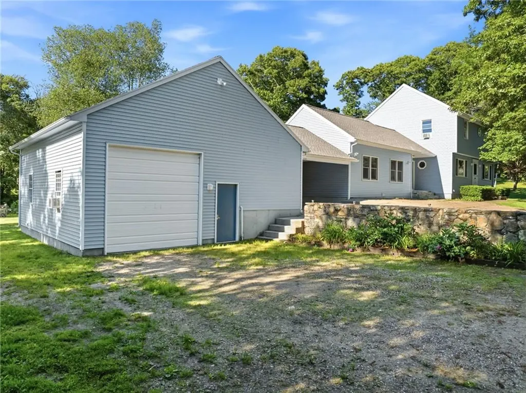 655 Saugatucket Road South Kingstown RI 02879