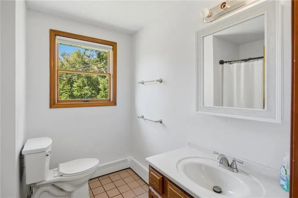 655 Saugatucket Road South Kingstown RI 02879