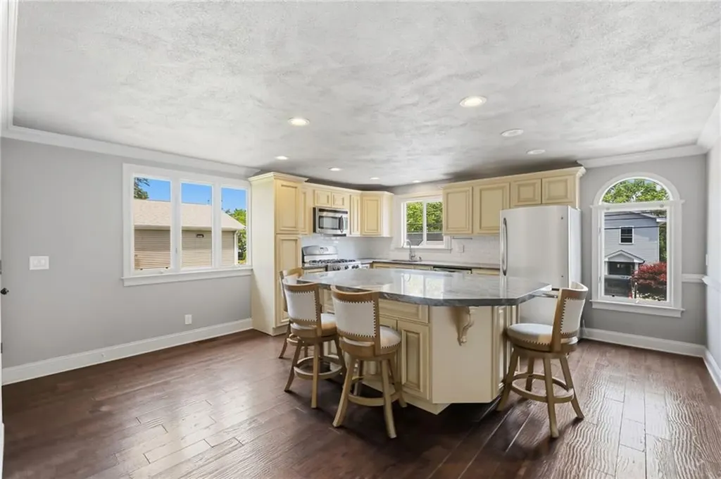 1310 Douglas Avenue North Providence RI 02904