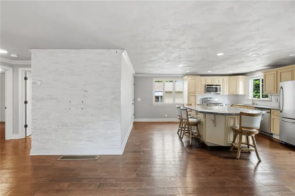 1310 Douglas Avenue North Providence RI 02904