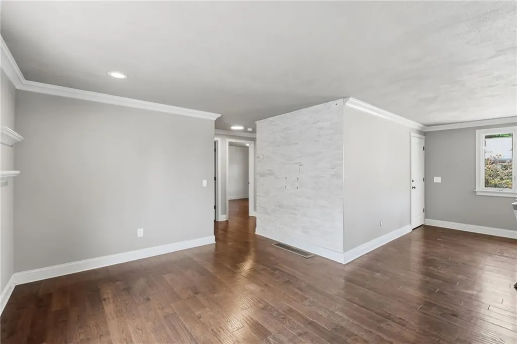1310 Douglas Avenue North Providence RI 02904