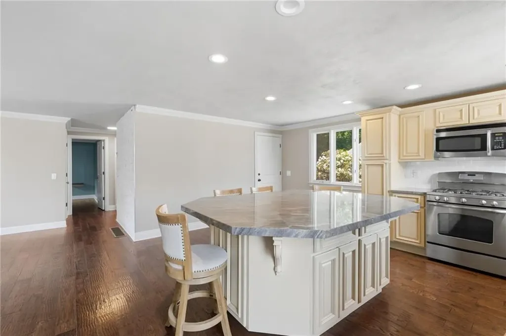1310 Douglas Avenue North Providence RI 02904