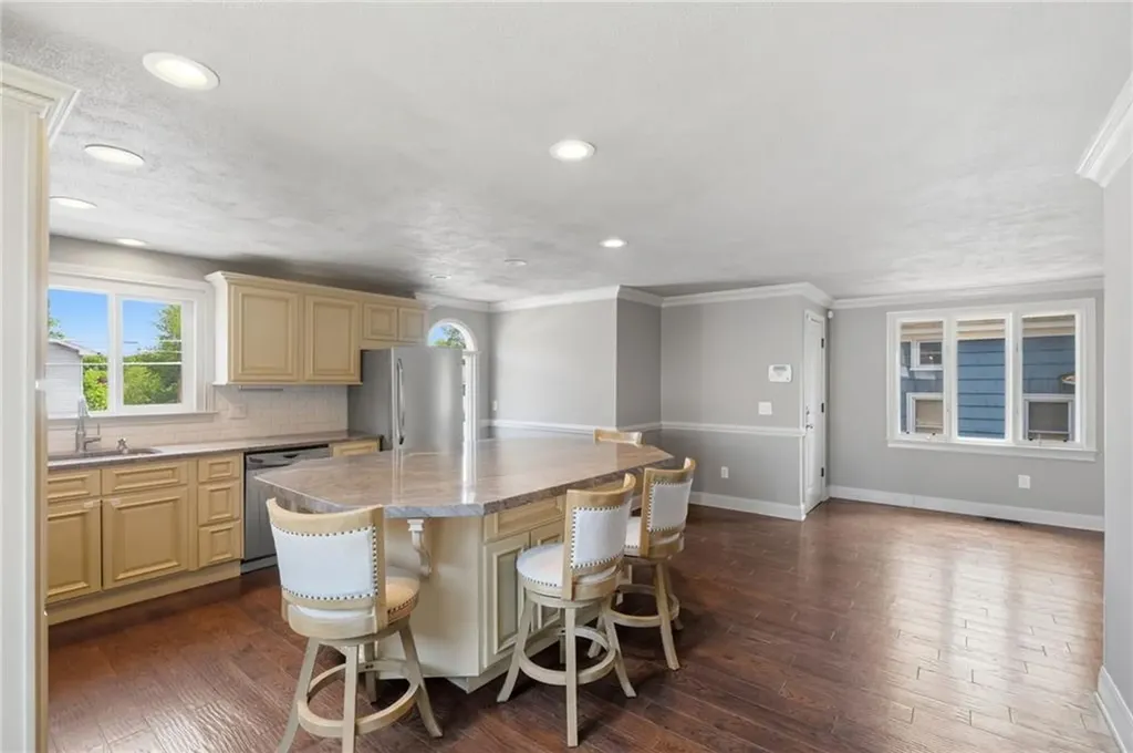 1310 Douglas Avenue North Providence RI 02904