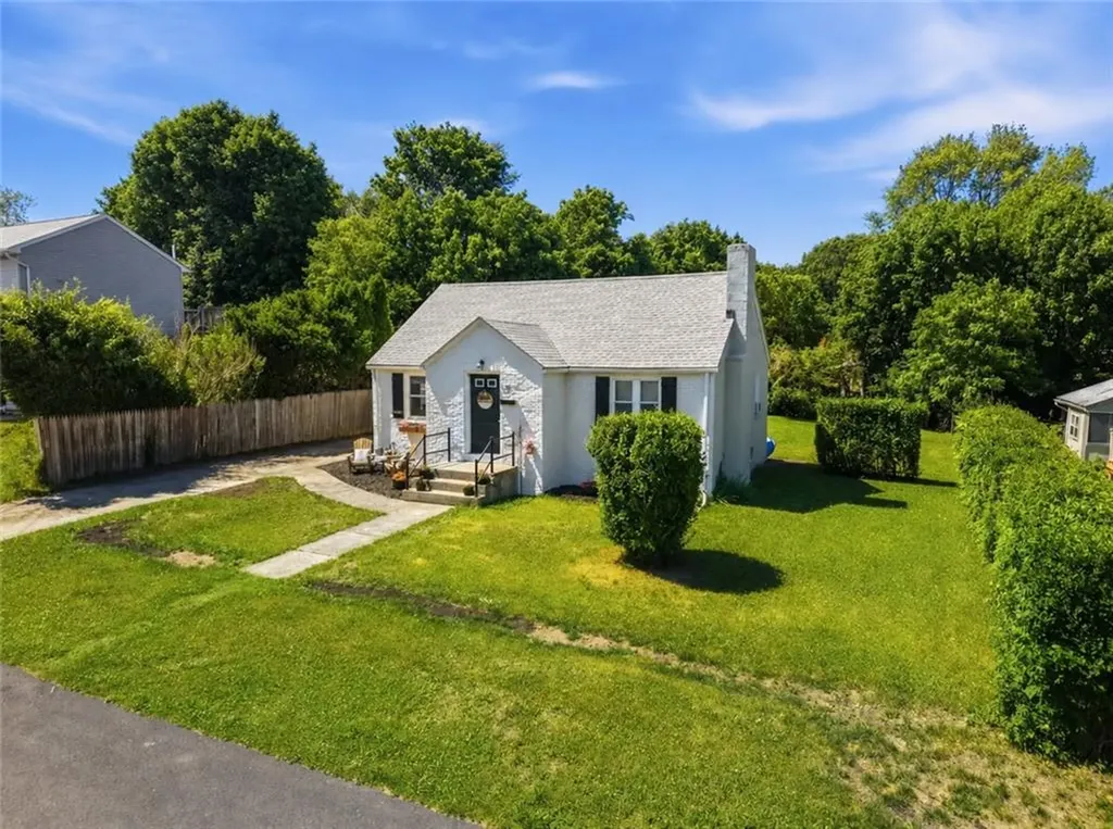 169 Cady Avenue Warwick RI 02889